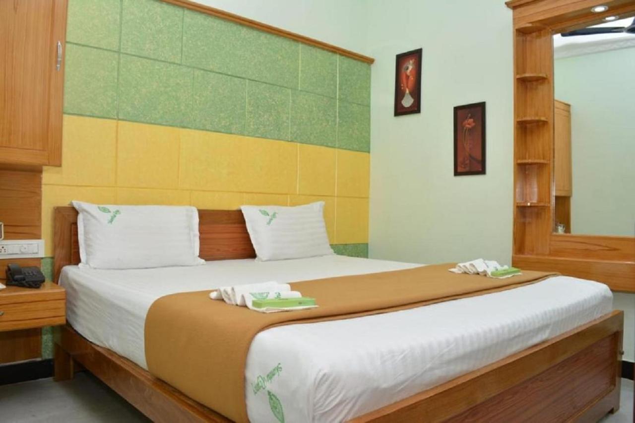 Skantha Regency Tiruchchendur Exterior photo